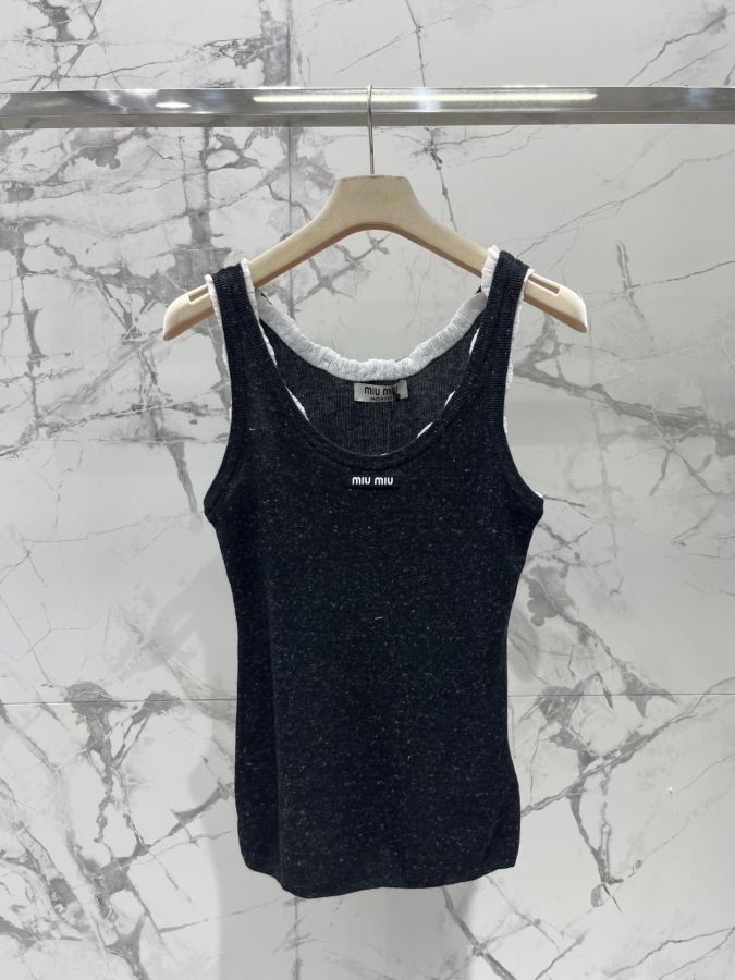 Miumiu Women 𝗠𝗜𝗨𝗠𝗜𝗨* Miu early spring New lace girly age-reducing knitted vest — 1:1 Replica