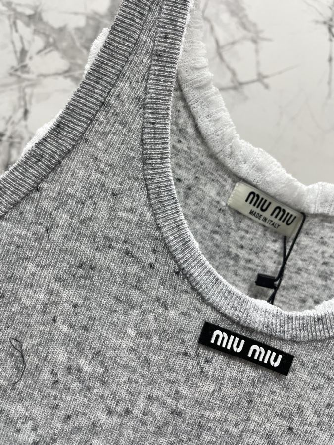 Miumiu Women 𝗠𝗜𝗨𝗠𝗜𝗨* Miu early spring New lace girly age-reducing knitted vest — 1:1 Replica For Sale — photo 5