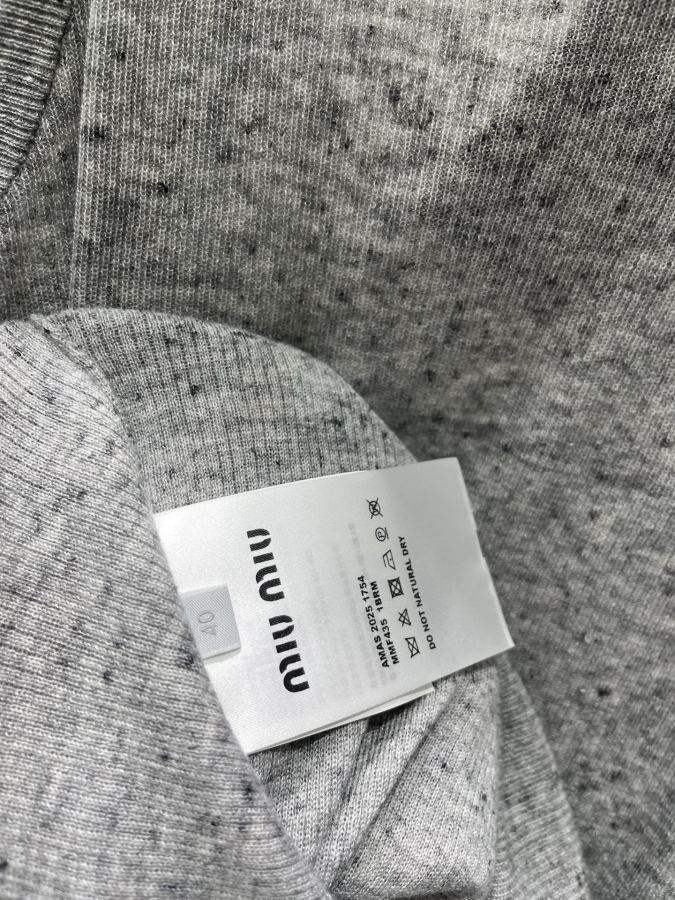 Miumiu Women 𝗠𝗜𝗨𝗠𝗜𝗨* Miu early spring New lace girly age-reducing knitted vest — 1:1 Replica For Sale — photo 7