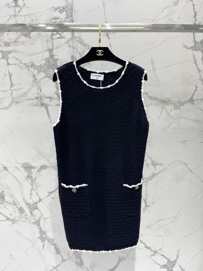 Chanel Women 𝗖𝗛𝗔𝗡𝗘* Xiaoxiang holiday style hollow braided contrast lace stitch dress — Premium Replica