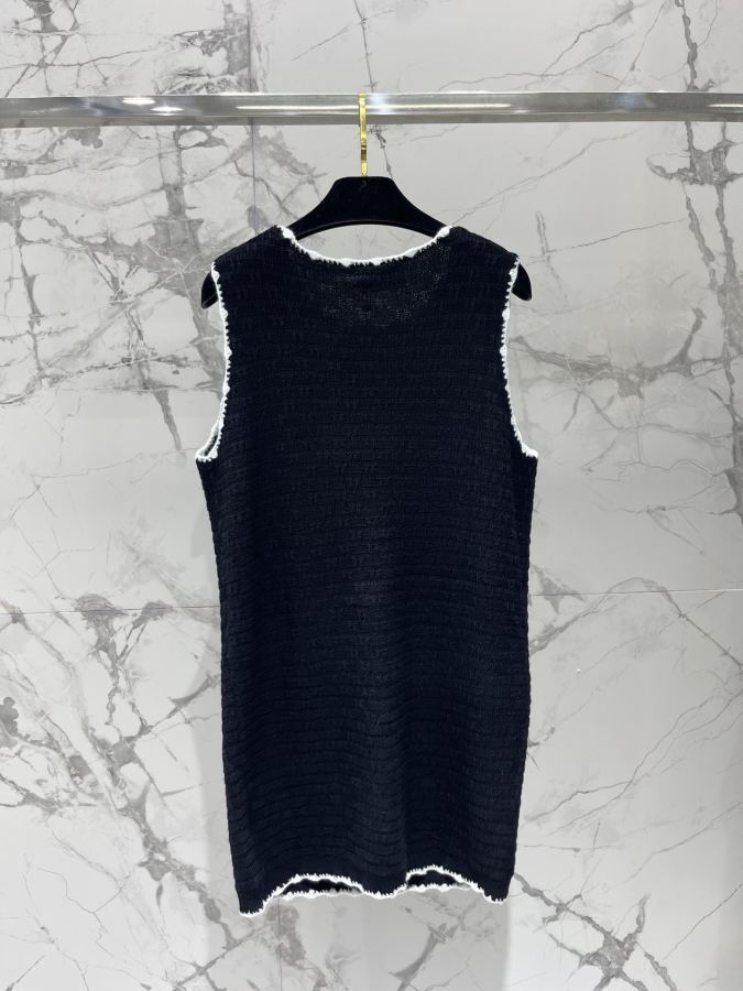 Chanel Women 𝗖𝗛𝗔𝗡𝗘* Xiaoxiang holiday style hollow braided contrast lace stitch dress — Premium Replica — photo 9