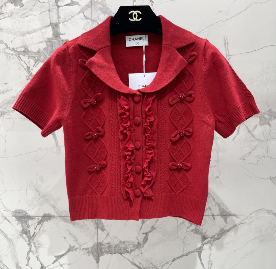 Chanel Women 𝗖𝗛𝗔𝗡𝗘* Xiaoxiang early spring New French sweet style red bow cardigan — 1:1 Replica For Sale — photo 2