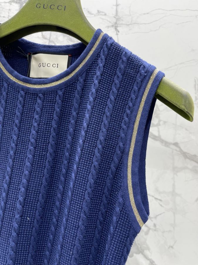 Gucci Women 𝗚𝗨𝗖𝗖* Gucci Early Spring New Letter Chain Pocket Knitted Sleeveless Dress — AAA Quality Replica — photo 4