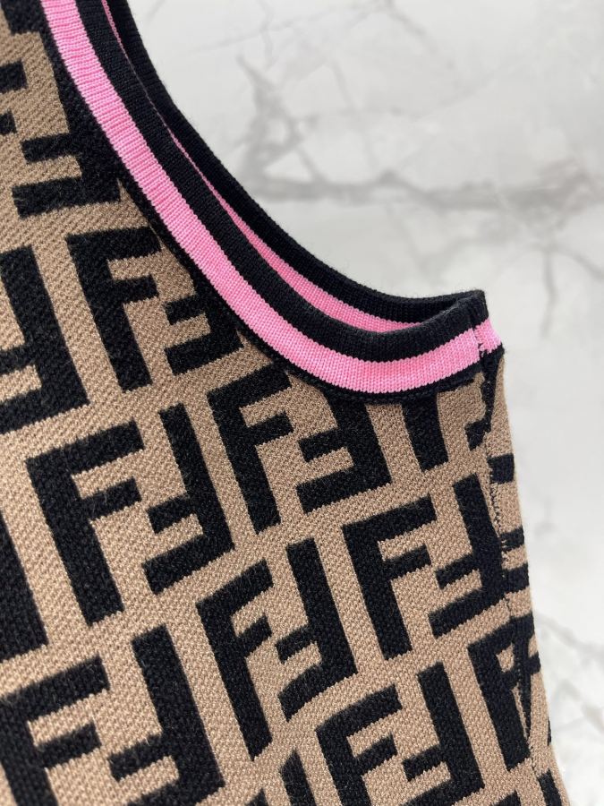 Fendi Women 𝗙𝗘𝗡𝗗* Fendi early spring New contrasting color jacquard U-neck letter vest — Premium Replica — photo 6