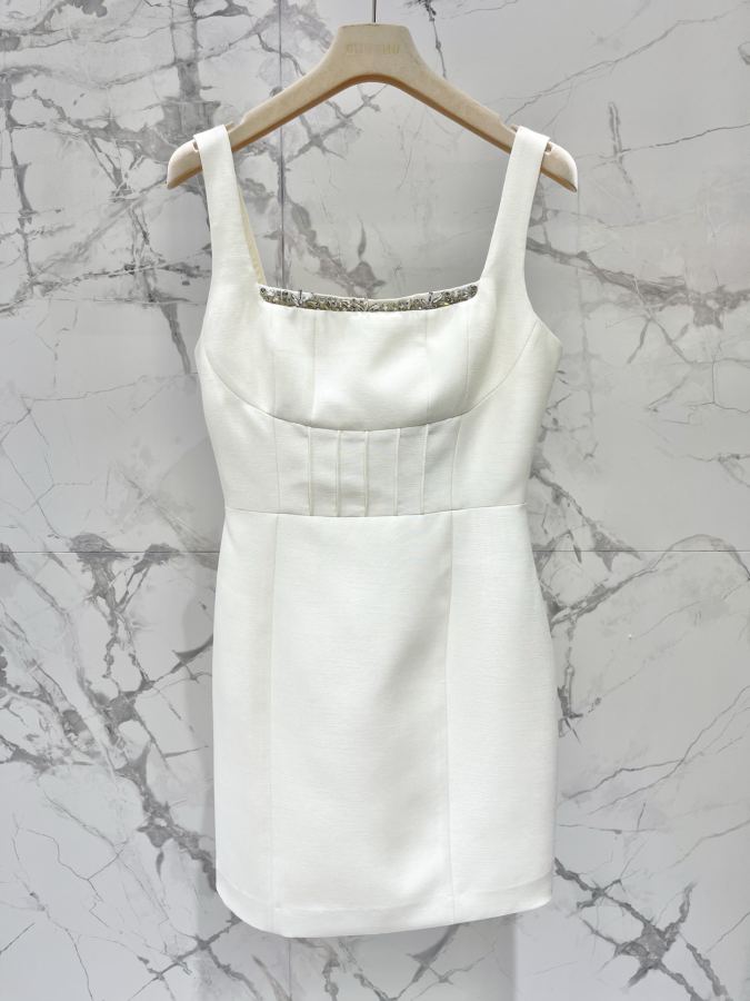 Miumiu Women 𝗠𝗜𝗨𝗠𝗜𝗨* Miu She beaded sequins high-end velvet suspender skirt — 1:1 Replica For Sale — photo 3