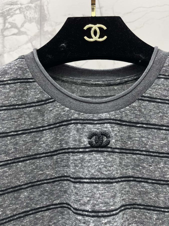 Chanel Women 𝗖𝗛𝗔𝗡𝗘* Xiaoxiang Early Spring New Loose Slimming Versatile Striped Short — 1:1 Replica — photo 5
