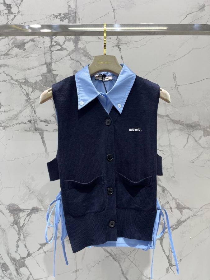 Miumiu Women 𝗠𝗜𝗨𝗠𝗜𝗨* Miu college style layered vest top two-piece knitted vest — 1:1 Replica