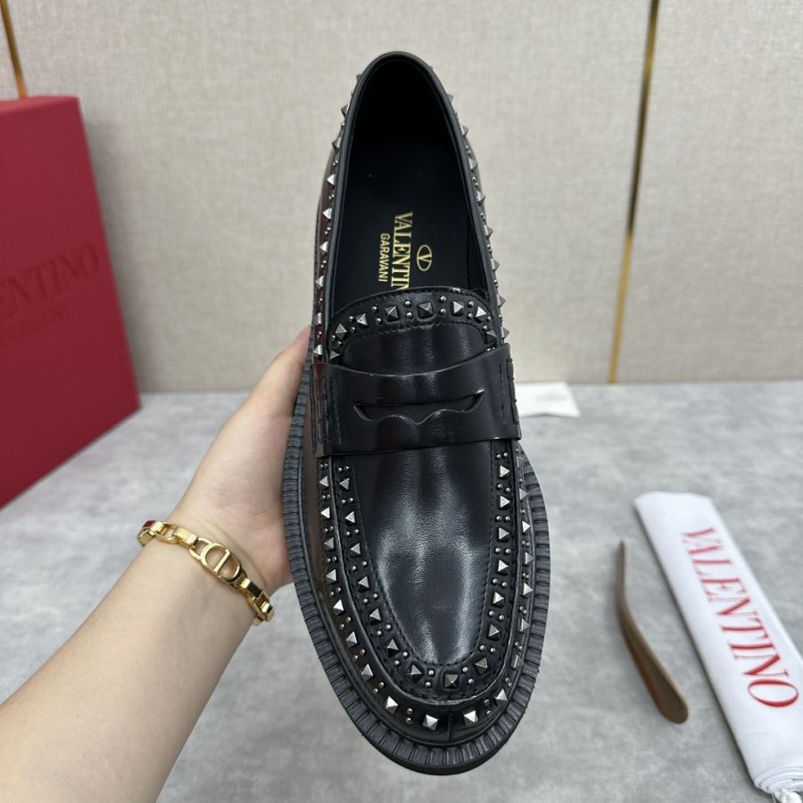 VALENTINO shoe VT New Arrival VALENTIN* - VLOGO RMB 600 - - Men's VLOGO SIGNATURE — 1:1 Replica For Sale — photo 5