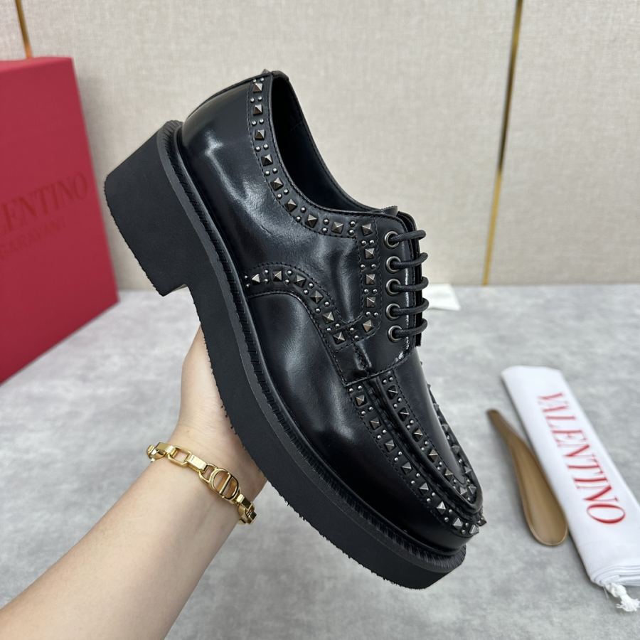 VALENTINO shoe VT New Arrival VALENTIN* - VLOGO RMB 600 - - Men's VLOGO SIGNATURE — 1:1 Replica For Sale — photo 8
