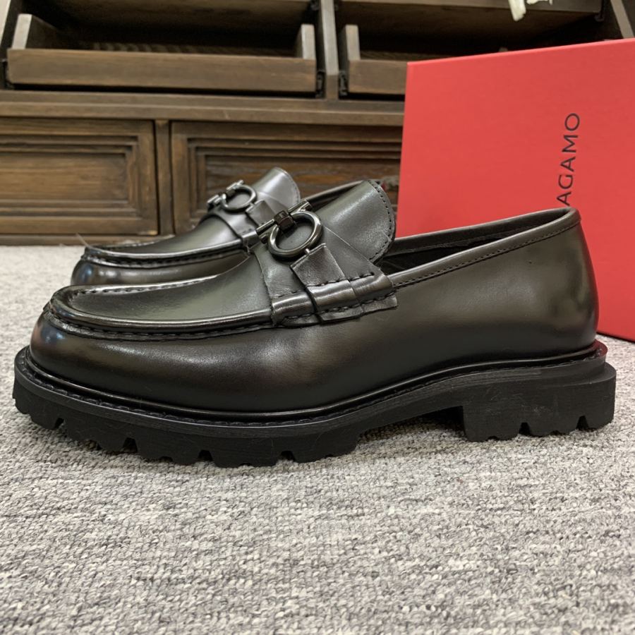 Ferragamo shoe — Premium Replica — photo 3
