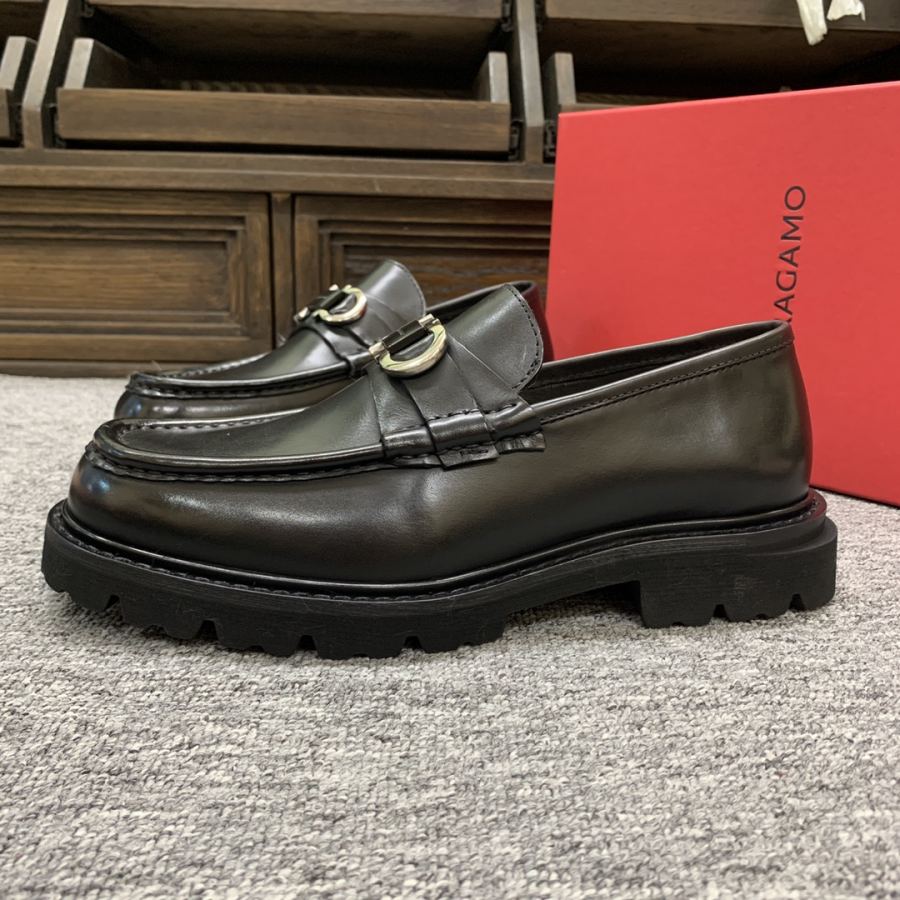 Ferragamo shoe — Premium Replica — photo 5