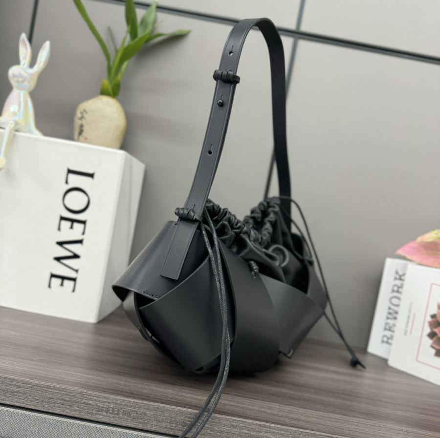 LOEWE bag LO℮w℮ New Arrival Series Hafu Matsumoto 4 — Premium Replica — photo 2