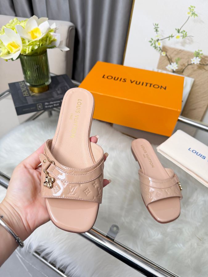 LV women's shoes Louis Vuitton 1 LV 35 42 — Premium Replica — photo 2