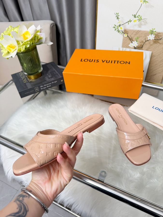 LV women's shoes Louis Vuitton 1 LV 35 42 — Premium Replica — photo 6