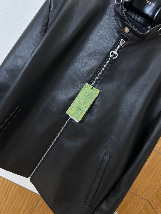 Gucci men GUCCI metal hoop stand collar leather biker jacket — 1:1 Replica — photo 4