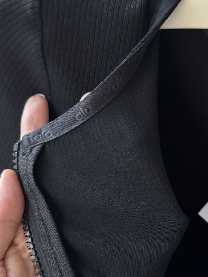 Alo Jacket [The edges of all zipper teeth are wrapped with edge strips of the same color] — AAA Quality Replica — photo 7