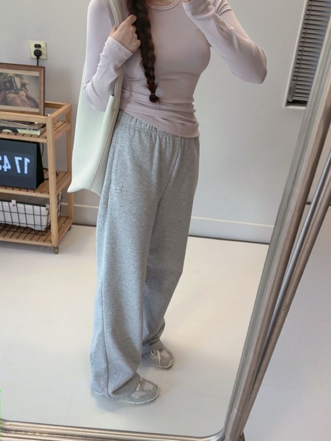 Alo Leggings Alo Accolade Straight Leg Sweatpant — Premium Replica — photo 2