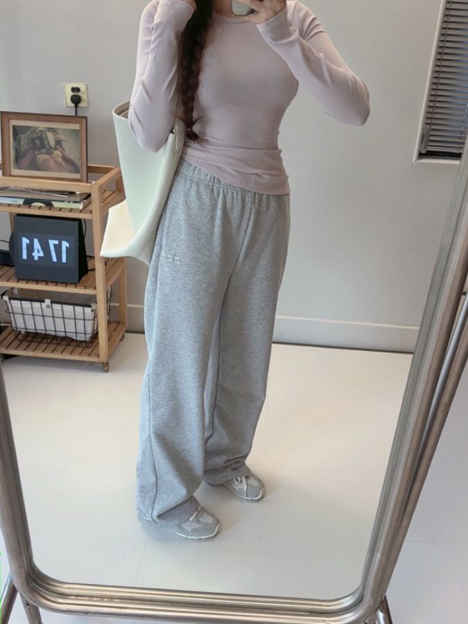 Alo Leggings Alo Accolade Straight Leg Sweatpant — Premium Replica — photo 5