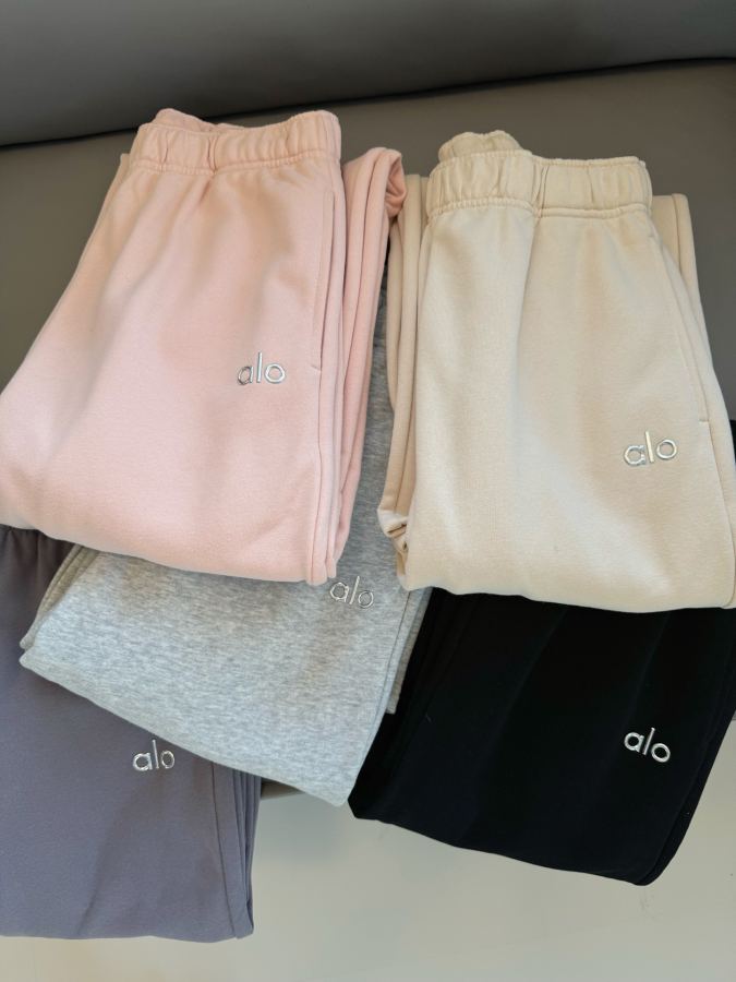 Alo Leggings Alo Accolade Straight Leg Sweatpant — 1:1 Replica For Sale — photo 7