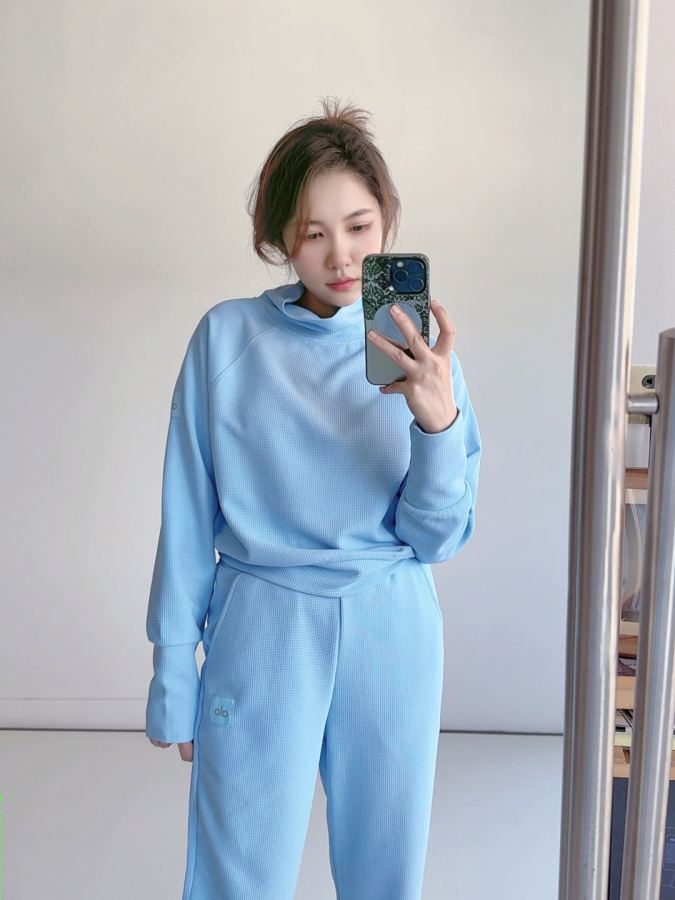 Alo Long sleeve Alo Waffle Weekend Escape Mock Neck Long Sleeve — 1:1 Replica For Sale — photo 4