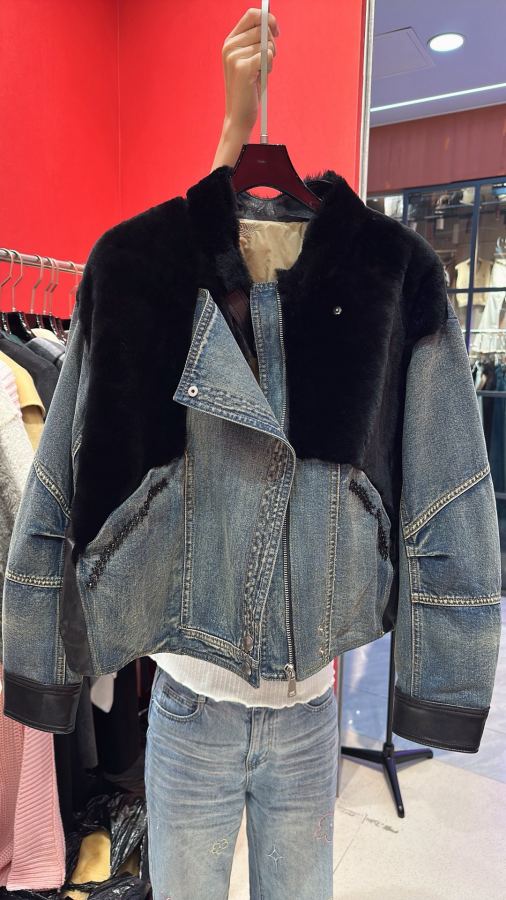 BALENCIAGA Women BALENCIAG* S M L XL — Premium Replica — photo 6