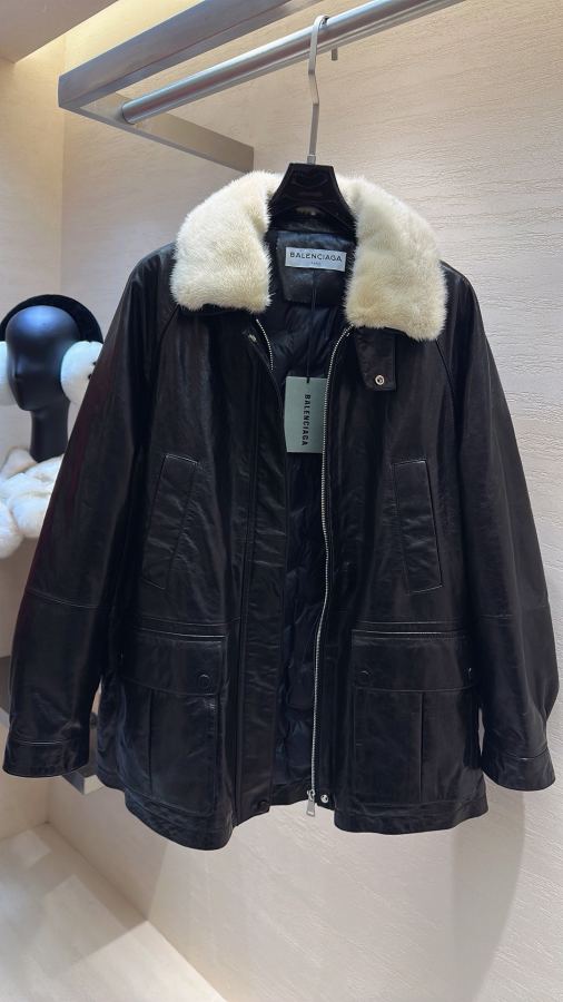 BALENCIAGA Women Balenciaga S M L XL — 1:1 Replica For Sale — photo 2