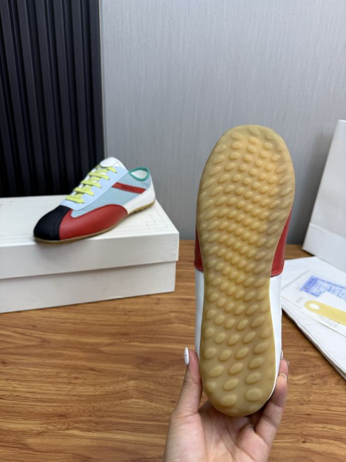 Alexander Mc Queen Women's Shoes Factory — 1:1 Replica For Sale — photo 10