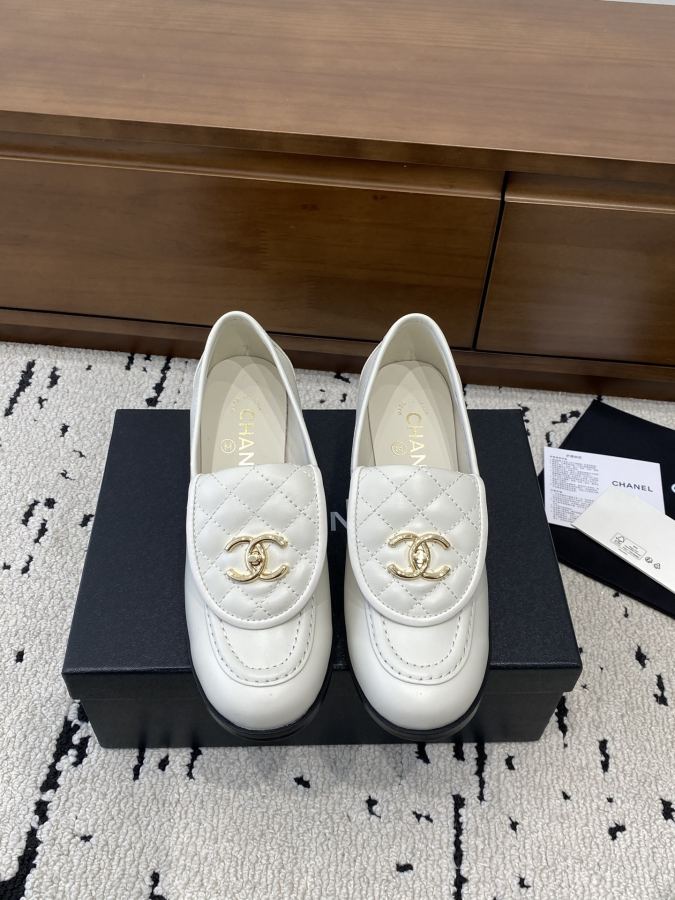 CHANEL women's shoes New CHANEL New __________________ ing…… ▪ ▪ ▪ ▪ — 1:1 Replica For Sale