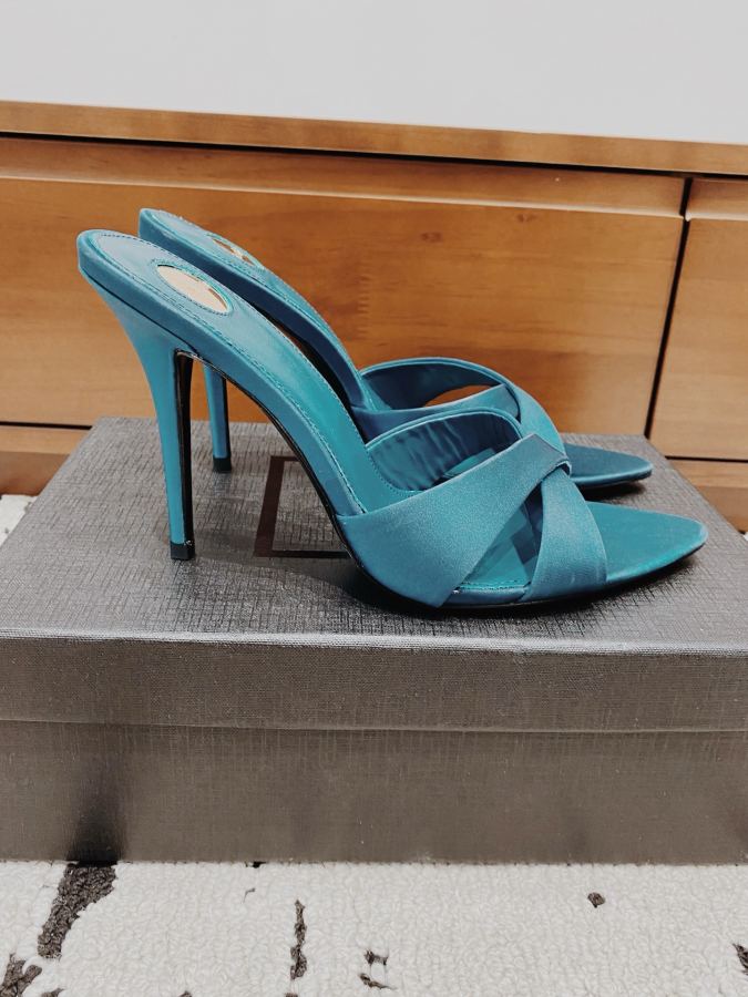 LP women's shoes Saint Laurent / YSL — Premium Replica — photo 2