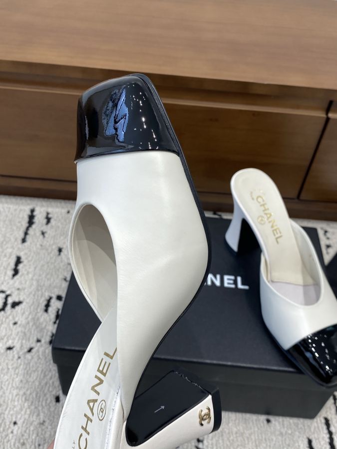 CHANEL women's shoes Xiaoxiang 2026 Early Autumn New square toe Mary Jane thick heel slippers, retro — Premium Replica — photo 7