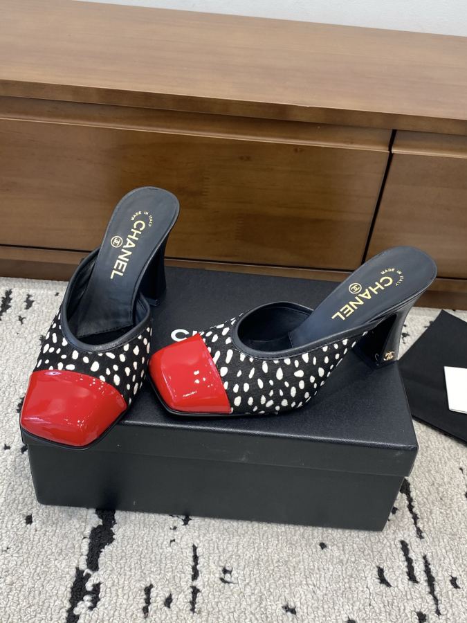 CHANEL women's shoes Xiaoxiang 2026 Early Autumn New square toe Mary Jane thick heel slippers, retro — Premium Replica — photo 9