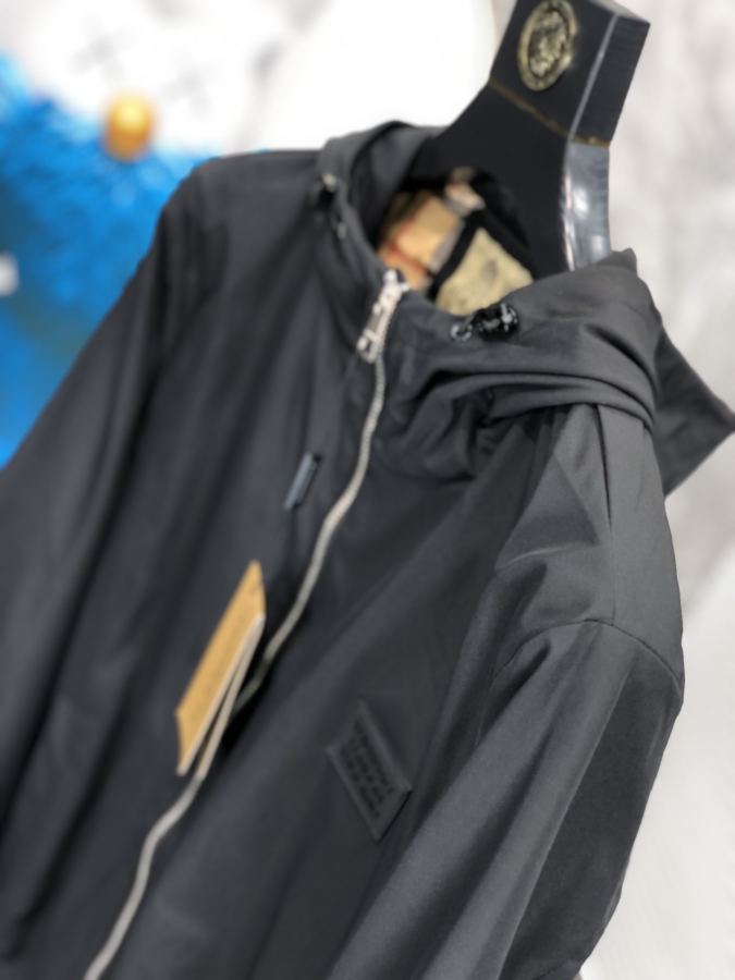 Burberry men New products for spring 2026 Technical waterproof and windproof fashionable and popular — 1:1 Replica For Sale — photo 3