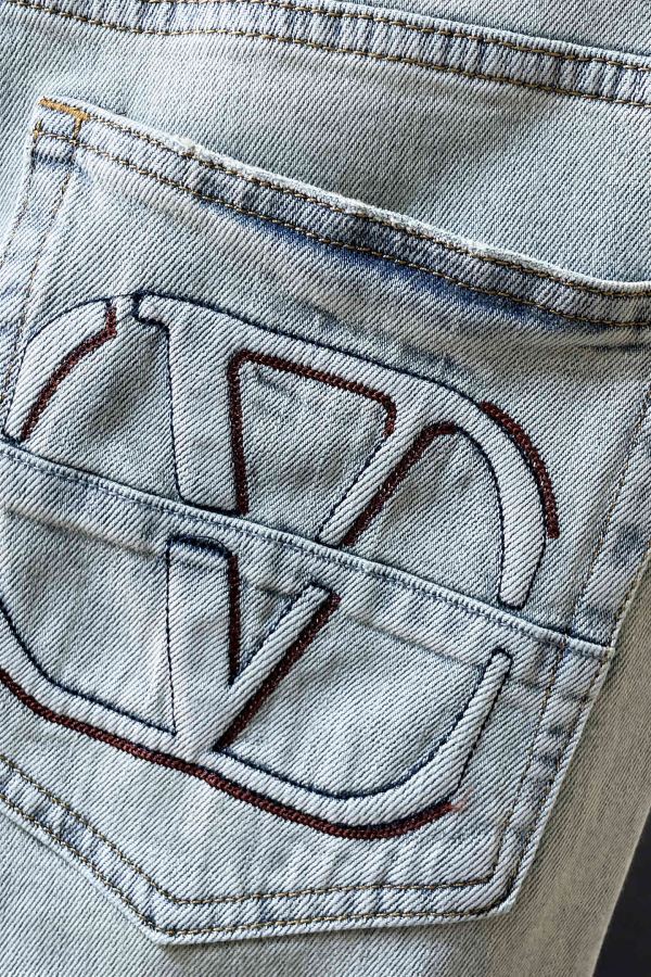 Valentino men 2026ss Spring and Summer straight jeans, Year of the Horse, imported denim, heavy — AAA Quality Replica — photo 10