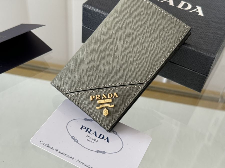 PRADA bag cross pattern unisex card holder, can be placed in pockets, bags, and can be held in the — AAA Quality Replica — photo 4
