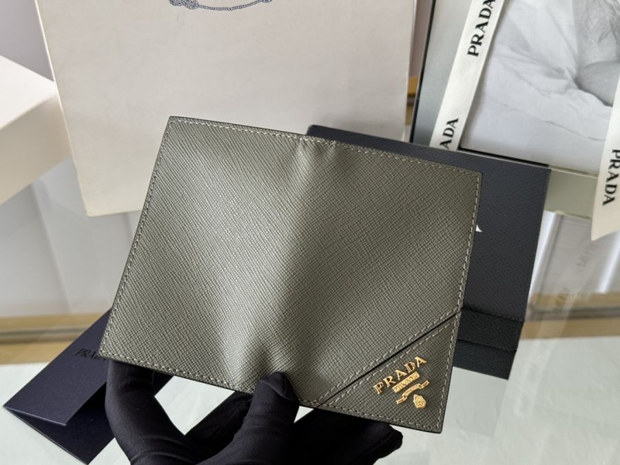 PRADA bag cross pattern unisex card holder, can be placed in pockets, bags, and can be held in the — AAA Quality Replica — photo 6