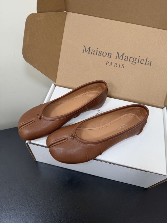 Maison margiela women's shoes Maison Margiela MM6 Tabi — AAA Quality Replica — photo 3