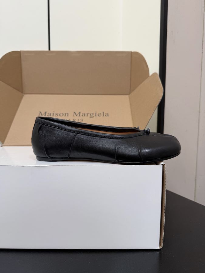 Maison margiela women's shoes Maison Margiela MM6 Tabi — AAA Quality Replica — photo 4