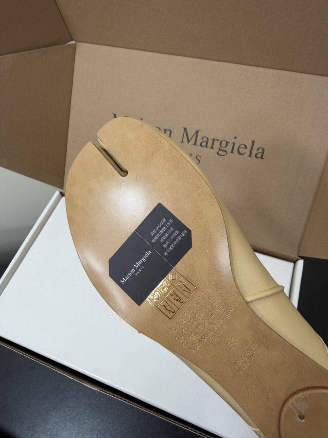 Maison margiela women's shoes Maison Margiela MM6 Tabi — AAA Quality Replica — photo 9