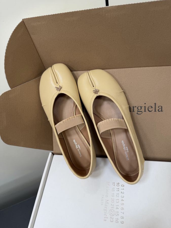 Maison margiela women's shoes Maison Margiela MM6 Tabi — AAA Quality Replica — photo 5