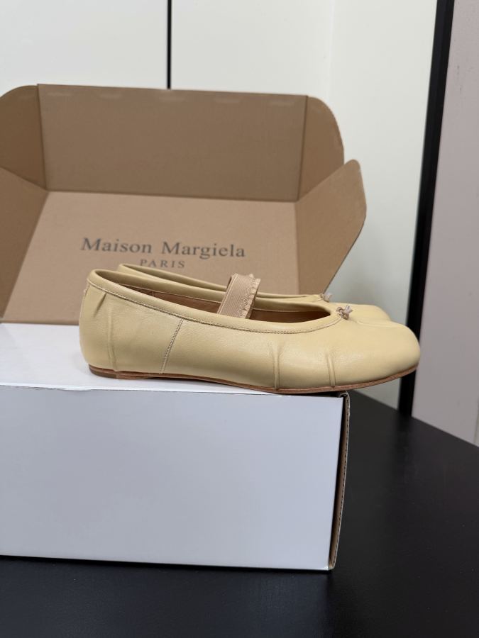 Maison margiela women's shoes Maison Margiela MM6 Tabi — AAA Quality Replica — photo 4