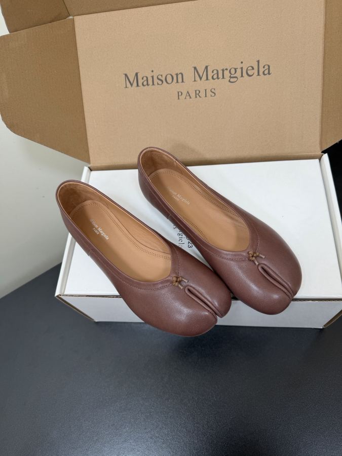 Maison margiela women's shoes Maison Margiela MM6 Tabi — 1:1 Replica For Sale — photo 2