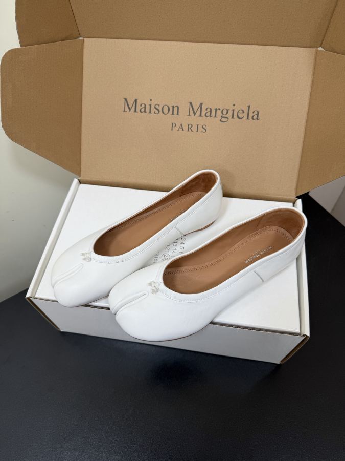 Maison margiela women's shoes Maison Margiela MM6 Tabi — Premium Replica — photo 3