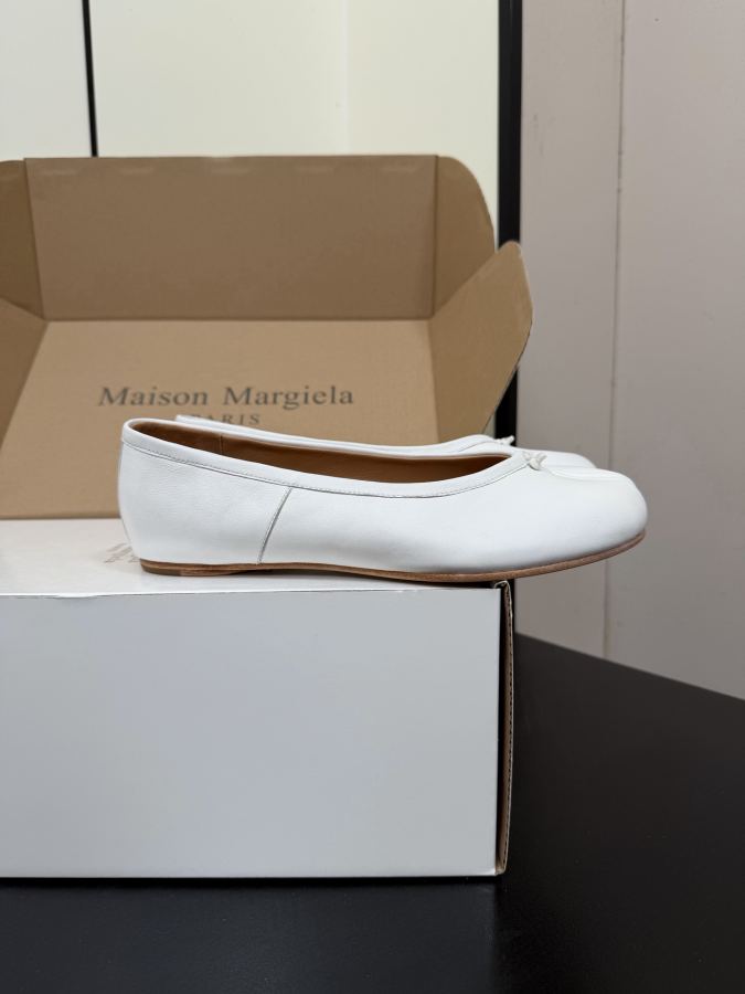 Maison margiela women's shoes Maison Margiela MM6 Tabi — Premium Replica — photo 4