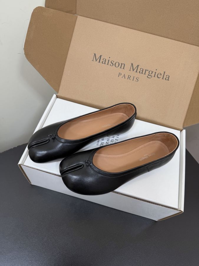 Maison margiela women's shoes Maison Margiela MM6 Tabi — 1:1 Replica — photo 3
