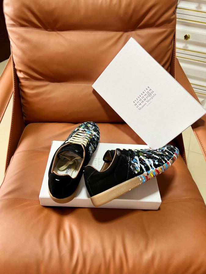 Maison margiela women's shoes Factory graffiti for couples — 1:1 Replica For Sale — photo 3