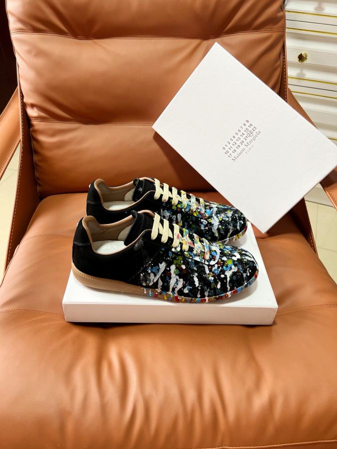 Maison margiela women's shoes Factory graffiti for couples — 1:1 Replica For Sale — photo 4