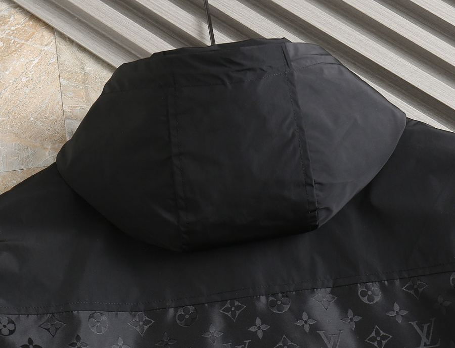 LV heren Louis Vuitton LV 2026 logo M-3 XL — photo 13