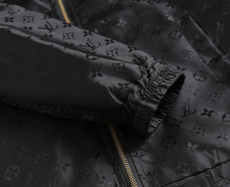 LV heren Louis Vuitton LV 2026 logo M-3 XL — photo 12