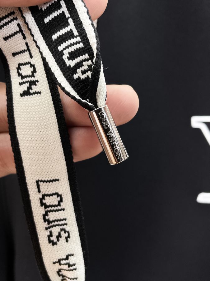 LV мужчины Louis Vuitton LV 2026 ЛОГОТИП M 3 XL — photo 13