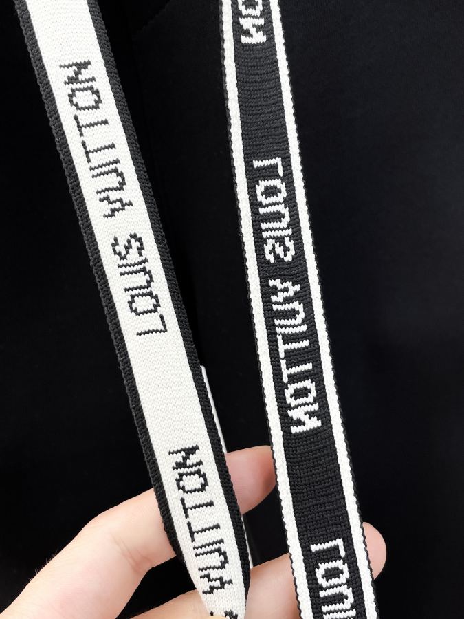 LV мужчины Louis Vuitton LV 2026 ЛОГОТИП M 3 XL — photo 11